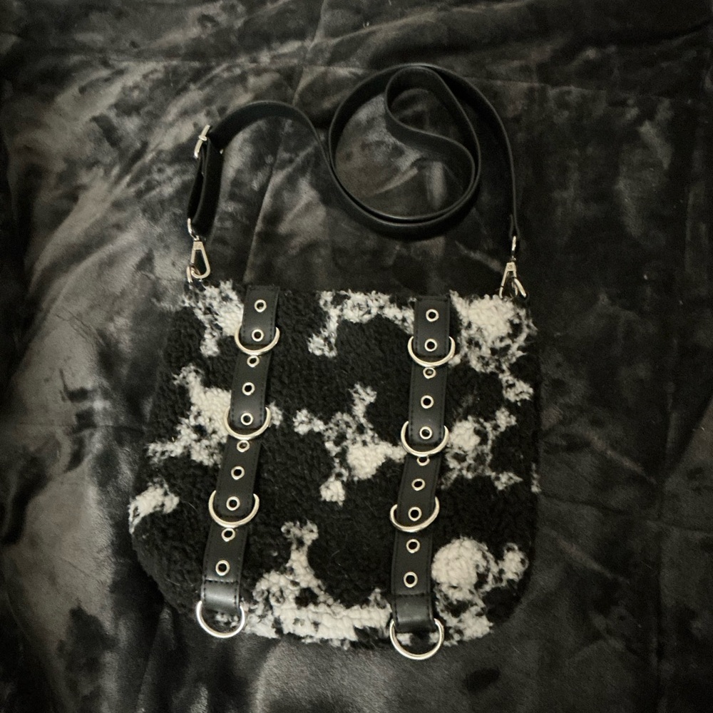 •* Dollskill “MISTY PLAIN DISGUISE SATCHEL BAG” *•